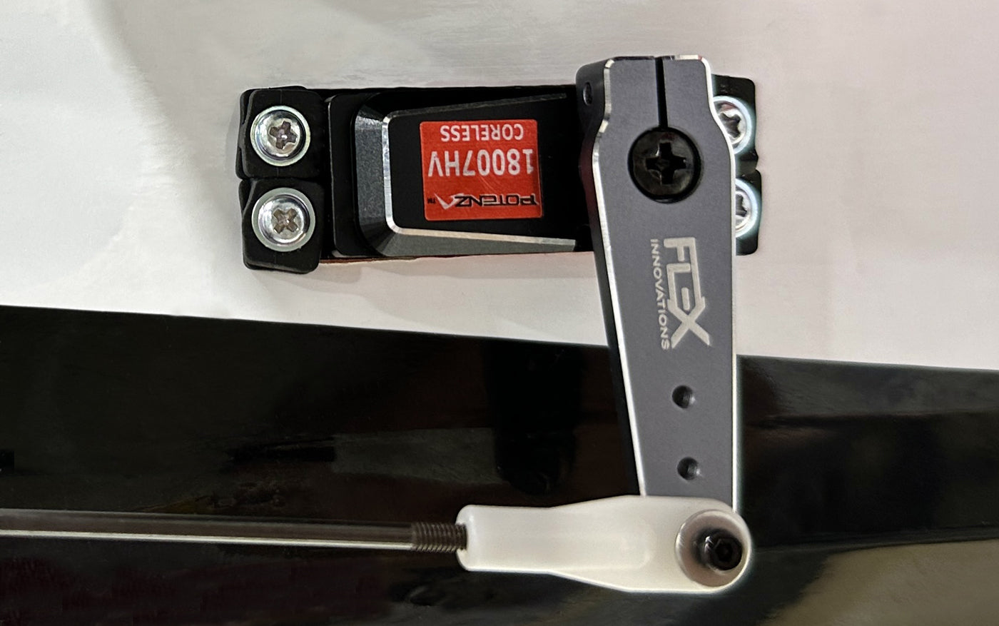 EXTRA 300 60E PRO ARF / SUPER PNP